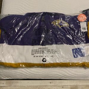 Baltimore Ravens zip up